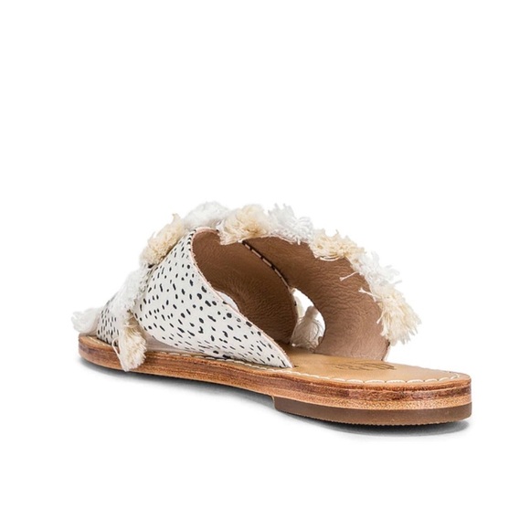 House of Harlow x Revolve Ginny slide - Picture 2 of 5